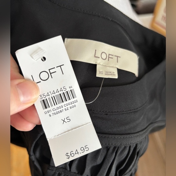 NWT Loft Ruched Yoke Ruffle Cuff Blouse - Picture 6 of 7